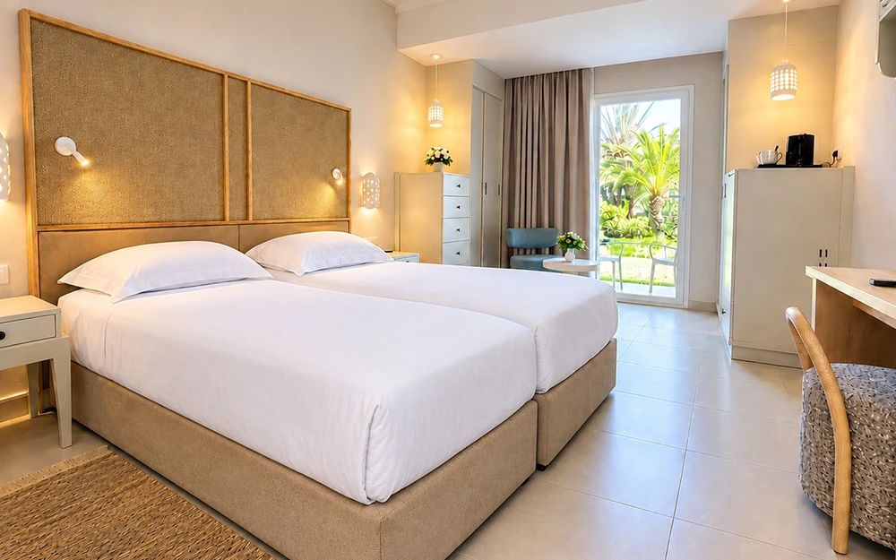 caroussel 1 home rym beach room